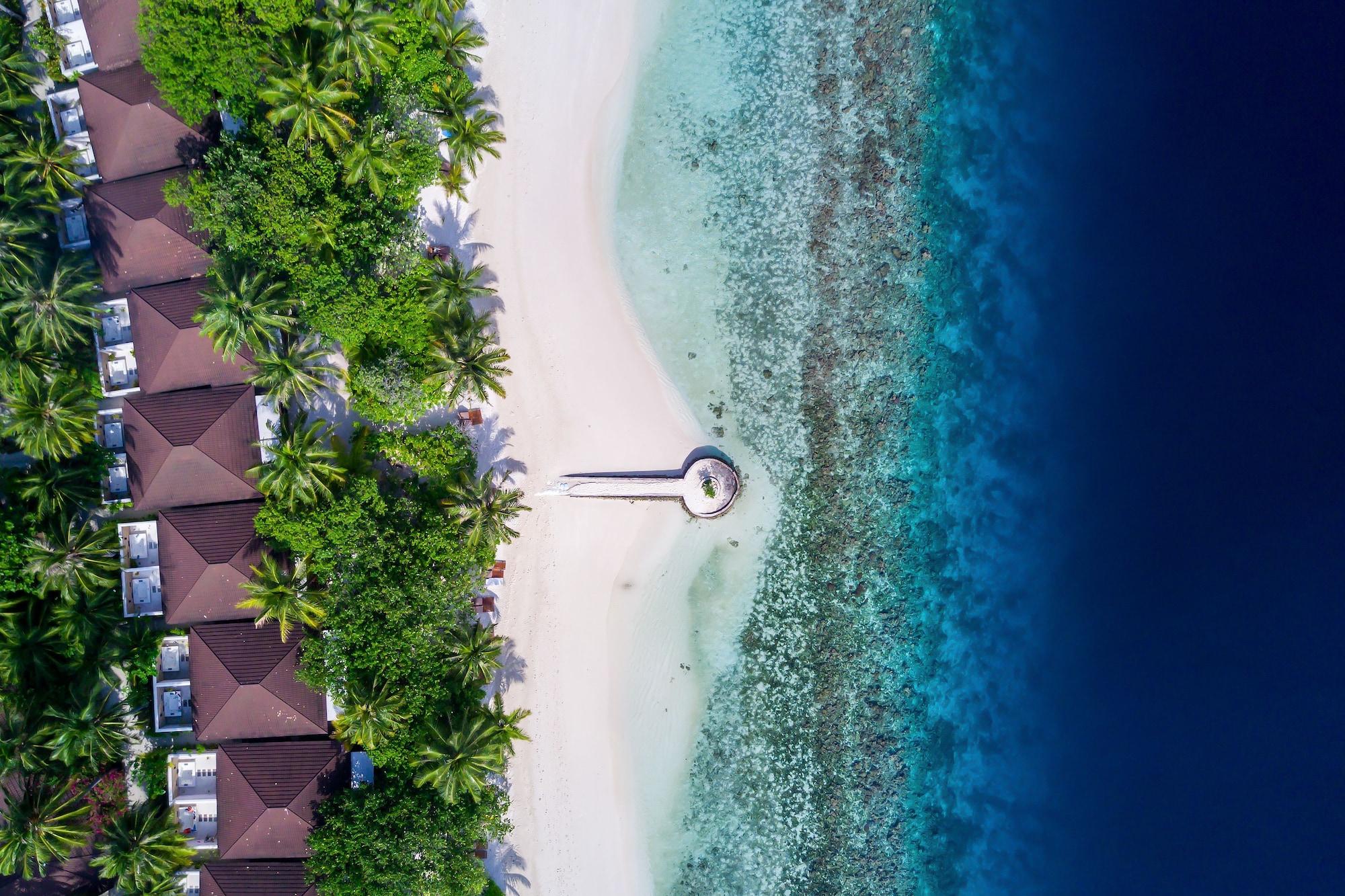 Lily Beach Resort And Spa Huvahendhoo Island Exterior foto