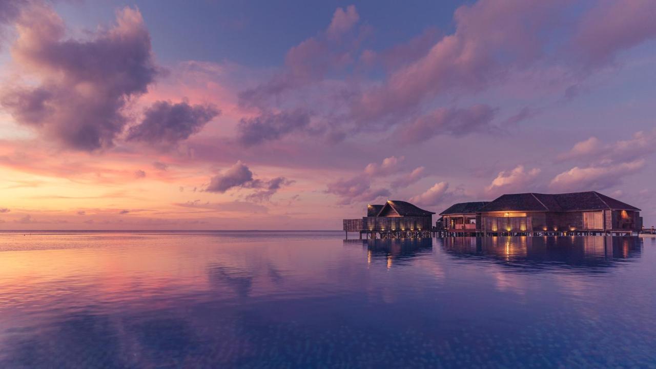 Lily Beach Resort And Spa Huvahendhoo Island Exterior foto