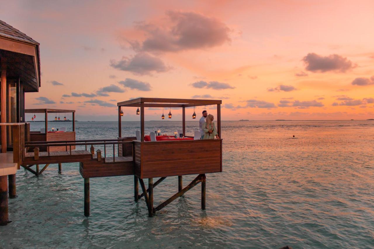 Lily Beach Resort And Spa Huvahendhoo Island Exterior foto