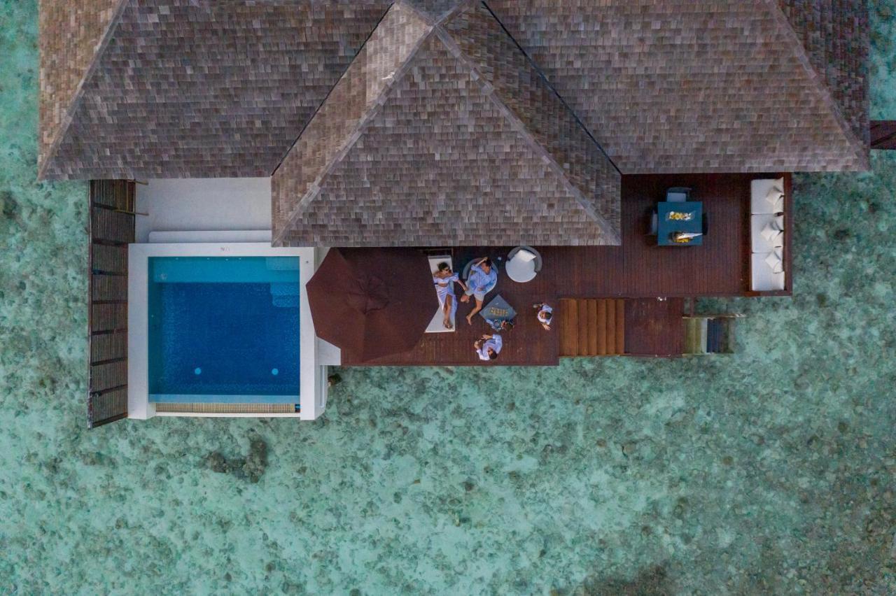 Lily Beach Resort And Spa Huvahendhoo Island Exterior foto