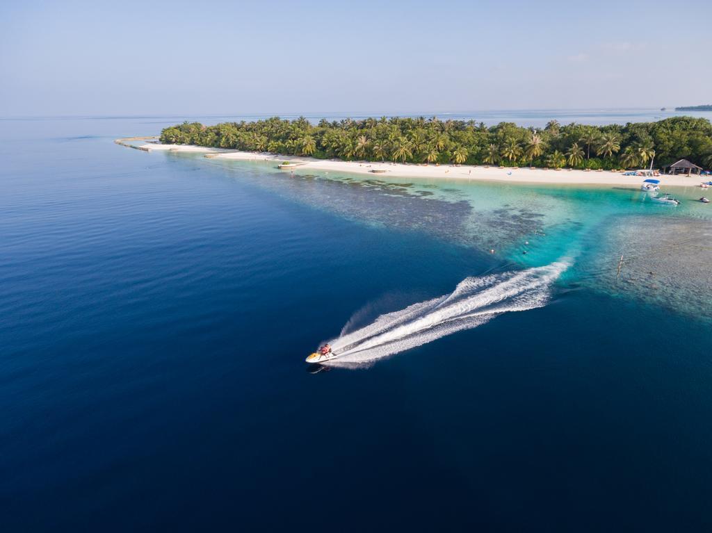 Lily Beach Resort And Spa Huvahendhoo Island Exterior foto